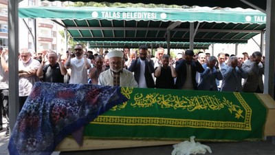 Kayseri'de KKKA şüphesiyle tedavi gören kadın hayatını kaybetti
