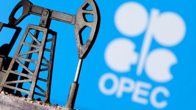 Petrol fiyatları OPEC+'nın &uuml;retim artıracağı iddialarıyla d&uuml;şt&uuml;