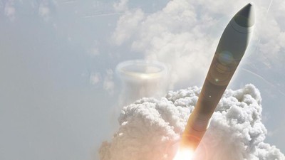Japonya, ülke sınırları içindeki ilk füze denemesini yaptı