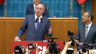 Muharrem İnce "Kurtuluş yok tek başına" diyerek CHP'ye katıldı