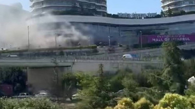 Mall of İstanbul'da yangın paniği! Yangın kısa sürede söndürüldü (Video)