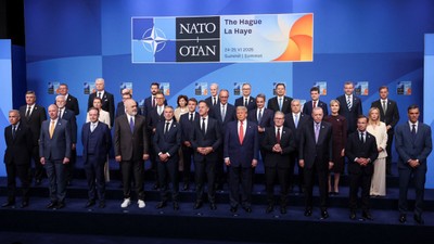 Cumhurbaşkanı Erdoğan, NATO Zirvesi'nde: Lahey'den ikinci günde yeni aile fotoğrafı