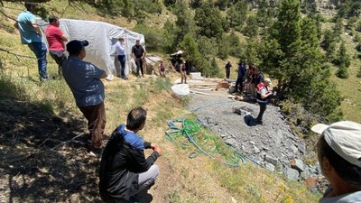 SON DAKİKA... Erzurum'da Oltu taşı ocağında göçük: 3 kişi hayatını kaybetti