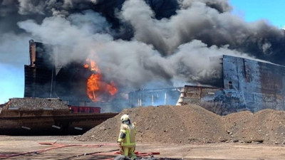 Aliağa’da tanker gemide yangın: Müdahale günler sürebilir