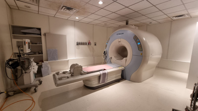 MR cihazı çalışan adamı içine çekti: Metal zincir ölüm getirdi