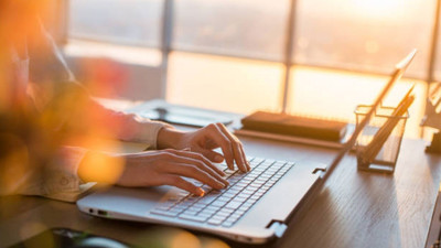 Türkiye kavruluyor, laptoplar yanıyor! Peki, laptoplar neden sıcak havalarda daha fazla ısınır?