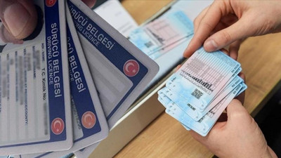 Ehliyet yenilemede son gün yoğunluğu! Nüfus müdürlükleri doldu, taştı