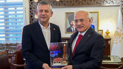 Özel'den Aksaray Valisi Kumbuzoğlu'na ziyaret