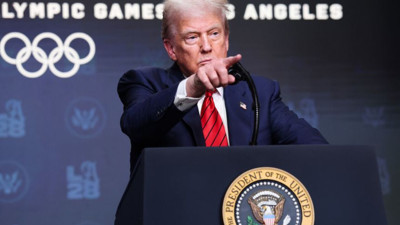 Trump'tan çip ithalatına yüzde 100 gümrük vergisi