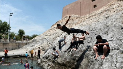 İran'da enerji harcamaları gerekçesiyle 18 eyalette kamu kurumları tatil edildi