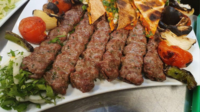 Adana kebabının tadı kaçtı! Akılalmaz hilelerle bakın neler yedirmişler