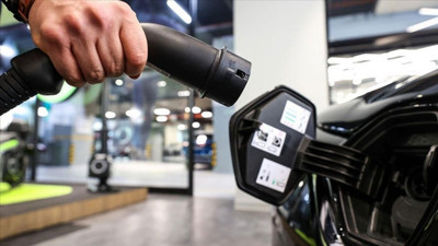 Elektrikli araçta Türkiye'nin kararı: Montaj hattı mı, üretim üssü mü?