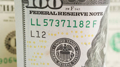 Dolar, Fed'e yönelik endişelerle zayıf seyrini koruyor