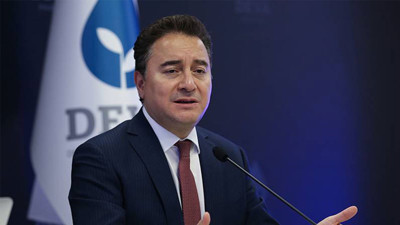 Ali Babacan: CHP saldırı altında, Erdoğan'ın talimatları olmadan bu operasyonların y&uuml;r&uuml;t&uuml;lmesi m&uuml;mk&uuml;n değil
