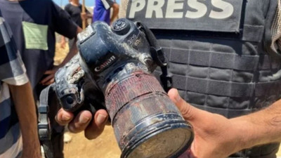 Dünya genelinde 250'den fazla medya kuruluşundan İsrail'e tepki: Gazeteler ilk sayfalarını kararttı