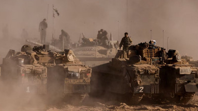 İsrail'de on binlerce yedek asker Gazze’ye yapılacak harekât için silahaltına alındı