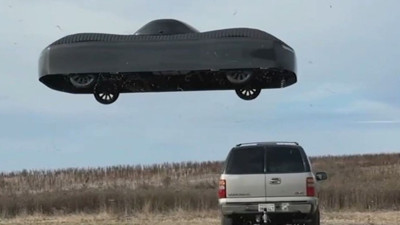 Elon Musk’ın desteklediği uçan araba gökyüzünde! Deneme seferleri başladı