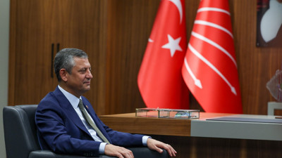 Özgür Özel CHP Genel Merkezi’nde: Gözler Ankara'da, kritik MYK başladı