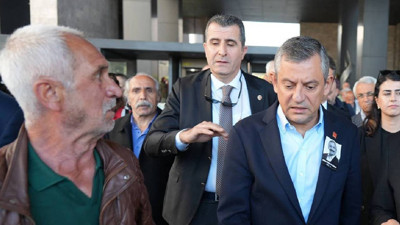 CHP lideri Özgür Özel'e yumruklu saldırı: Selçuk Tengioğlu'na hapis cezası ve tahliye kararı