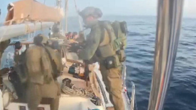 İsrail'den Sumud Filosu'na saldırdı, T&uuml;rkler de g&ouml;zaltında: Başsavcılıklardan soruşturma! İsrail ablukasını delen tek gemi ele ge&ccedil;irildi