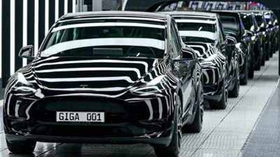 Tesla vites yükseltti! Battan inen araç sayısı arttı, teslimat rekor kırdı