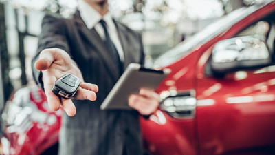 Türkiye'nin araç kiralama devi satıldı! KAP'a açıklama yapıldı