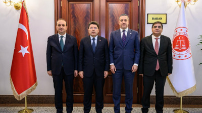 Bakan Tunç, TBB Başkanı Sağkan ile görüştü