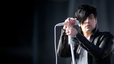 Çocuk istismarından hüküm giyen rock grubu solisti cezaevinde öldürüldü