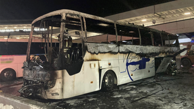 Başkentte hareketli anlar: AŞTİ’de park halindeki yolcu otobüsü alevlere teslim oldu