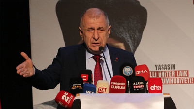 &Uuml;mit &Ouml;zdağ'dan Bah&ccedil;eli&rsquo;nin İmralı &ccedil;ıkışına yanıt: T&uuml;rkiye Cumhuriyeti bir tarihi kırılma noktasına s&uuml;r&uuml;kleniyor