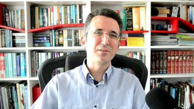 Ekonomist Tunç Şatıroğlu Türkiye'den taşındığını duyurdu