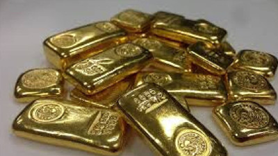 Altın fiyatı yönünü aşağı çevirdi