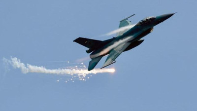 ABD Hava Kuvvetlerinin gösteri uçağı düştü