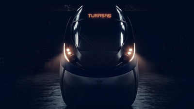 T&uuml;rkiye'nin &uuml;rettiği ilk hızlı tren, cuma g&uuml;n&uuml; raylara iniyor