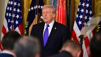 Trump&rsquo;tan &ccedil;elişkili İran mesajları: Barış anlaşması umutları ne kadar ger&ccedil;ek&ccedil;i?