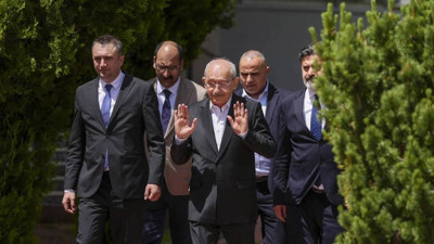 Kılı&ccedil;daroğlu'ndan CHP teşkilatına: Mahkeme kararına uyun, aykırı hareket edenlerle ilgili tedbirler alınacak
