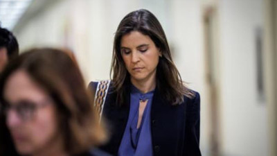 Epstein&rsquo;ın eski yardımcısı ilk kez kapsamlı ifade verdi, su&ccedil;lamaları reddetti