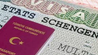 T&Uuml;RSAB'dan Schengen vizesi a&ccedil;ıklaması: Randevular bin Euro'ya kadar &ccedil;ıkan fiyatlarla satılıyor! Bu duruma 'dur' denilmeli