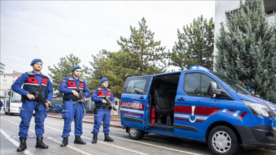 Bakan &Ccedil;ift&ccedil;i a&ccedil;ıkladı: 29 bin jandarma personeli yeni g&ouml;rev yerlerine atandı