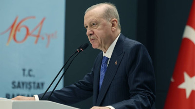 Cumhurbaşkanı Erdoğan: Yerel y&ouml;netimler merkezli skandallar mazur g&ouml;r&uuml;lemez