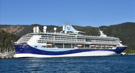 Yolcu gemisi Marella Discovery, 1850 yolcusuyla Marmaris'e geldi - Resim : 1