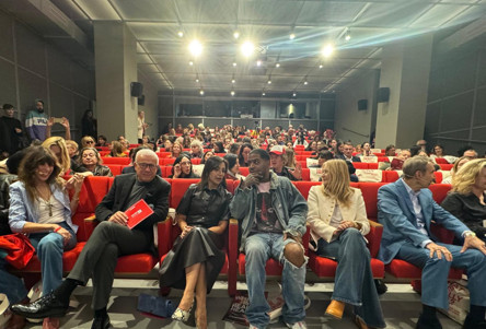 Jeff Koons dün İstanbul’da anlattı: “Asansör açıldı karşımda o vardı” - Resim : 2