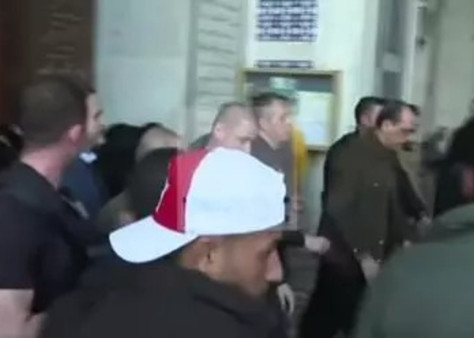 MİT Başkanı İbrahim Kalın, Şam Emevi Camii'nde namaz kıldı! - Resim : 1