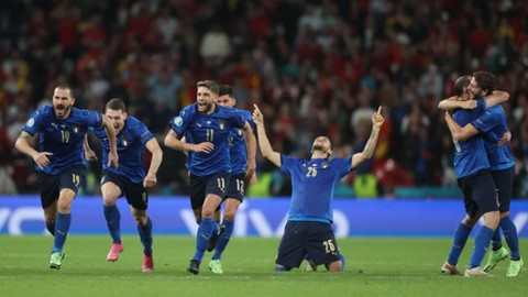 Avrupa Şampiyonası'nda İtalya finalde