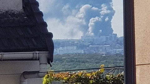 Dünyanın en büyük taze toptan gıda pazarında yangın