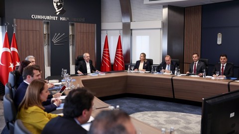 CHP'de yeni MYK ilk kez toplandı
