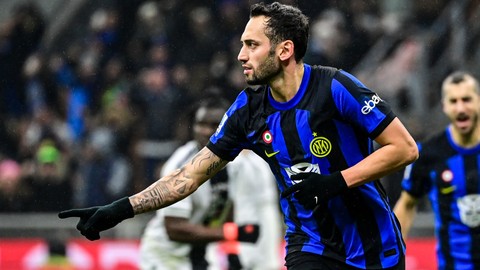 Hakan Çalhanoğlu attı, Inter zirveye taşındı