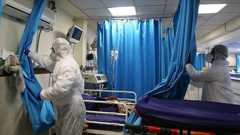 Yunanistan'da virüs kâbusu: Bir haftada 5 can aldı