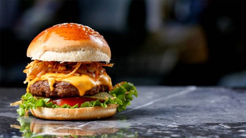 Çocuklar buna bayılacak! Fast Food restoranlarındaki tadı aratmayacak ekonomik hamburger tarifi!