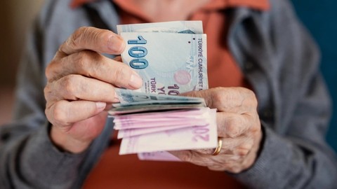 Bankalar kesenin ağzını açtı! Emekliye en yüksek promosyon veren bankalar belli oldu